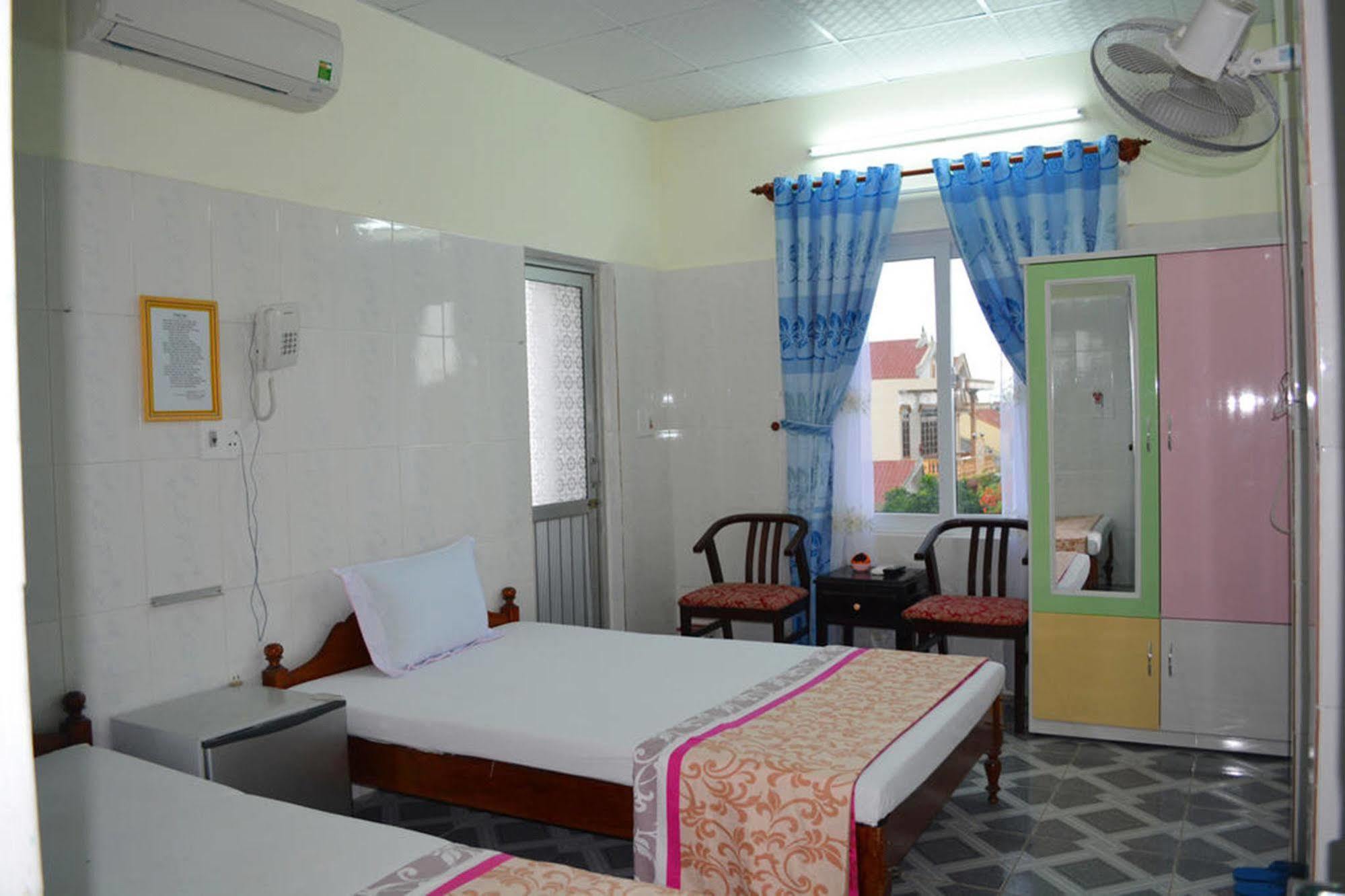 Anh Linh 1 Hotel دونغ هوي المظهر الخارجي الصورة