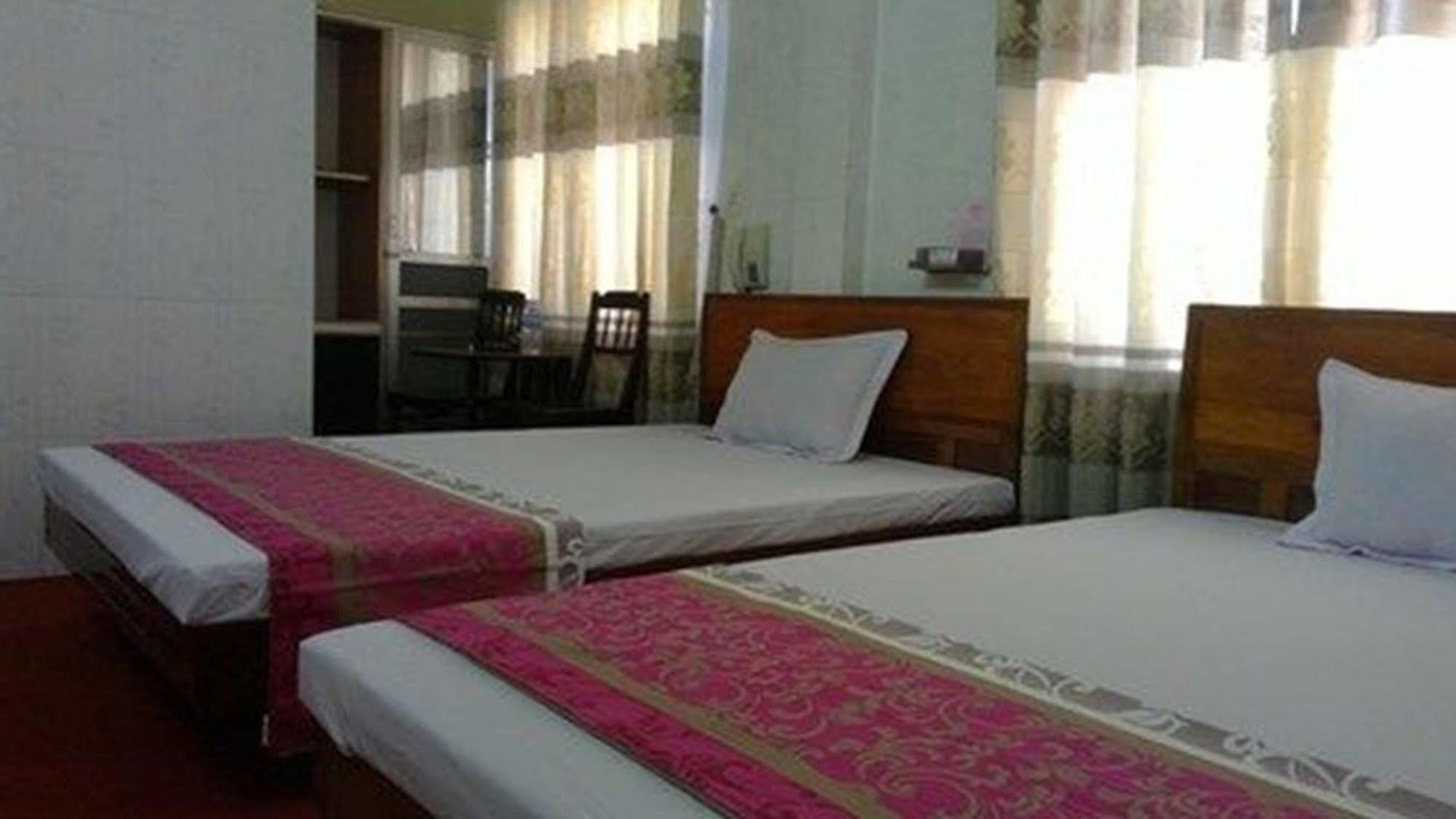 Anh Linh 1 Hotel دونغ هوي المظهر الخارجي الصورة