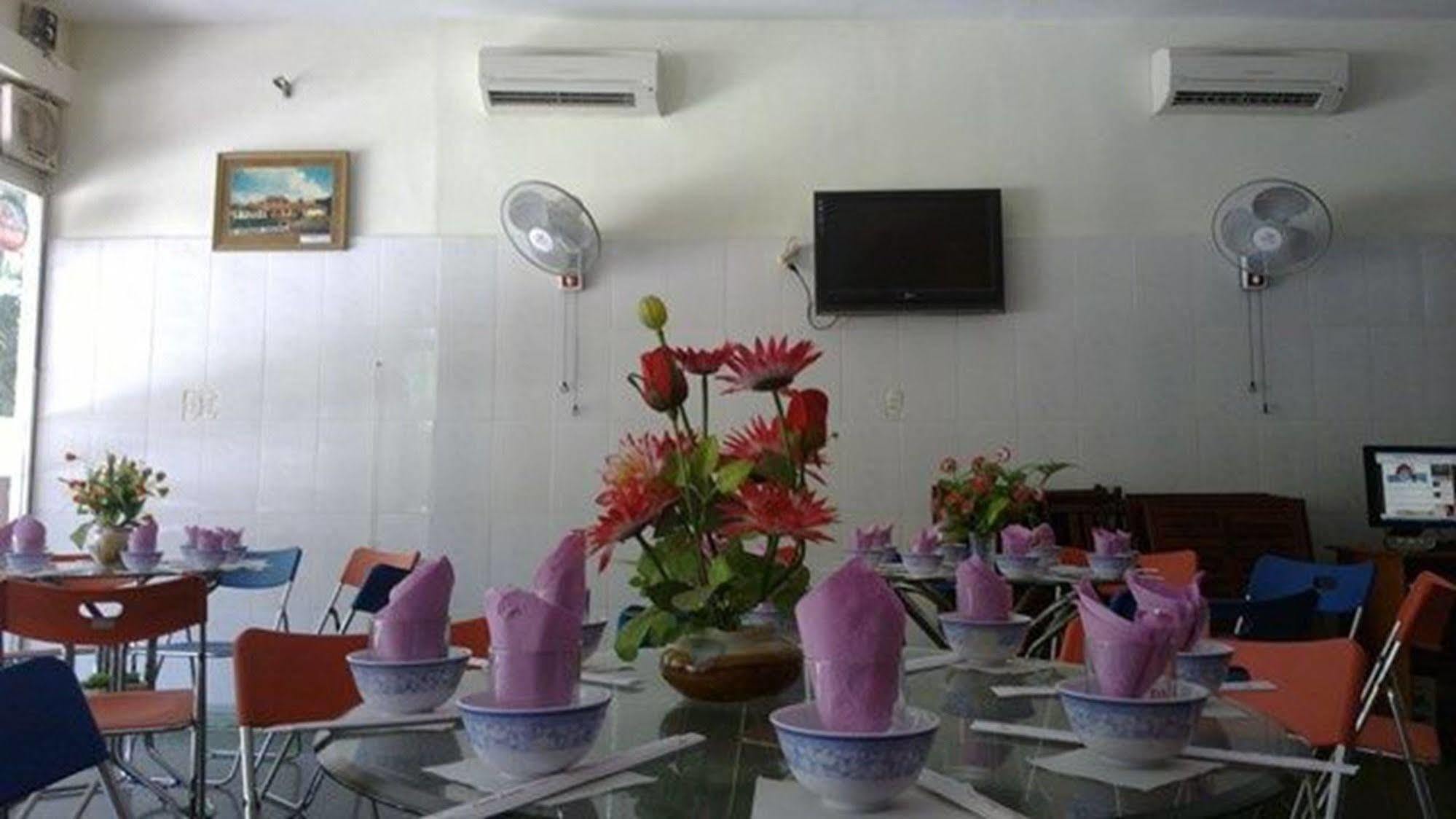 Anh Linh 1 Hotel دونغ هوي المظهر الخارجي الصورة